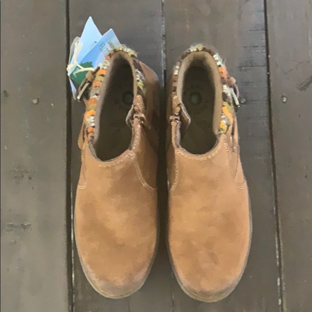 Earth origins ankle boots sz 6